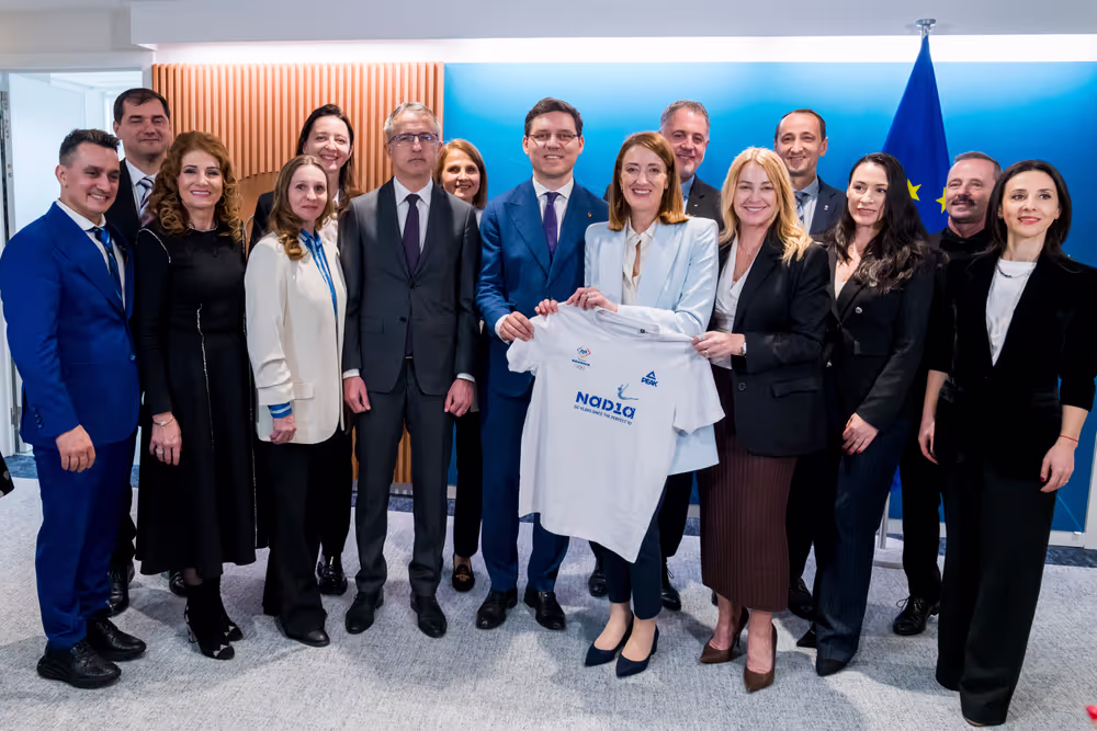 Promotor a unei alocări speciale pentru sport în “Erasmus+”, Victor Negrescu a transformat Parlamentul European în scena unei celebrări istorice dedicate Nadiei Comăneci, la 50 de ani de la prima notă de 10 din istoria gimnasticii olimpice